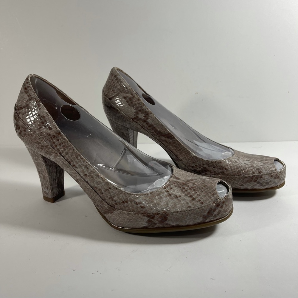 A2 by Aerosoles Heel Rest Snake Peep Toe #8.5 - Picture 3 of 9